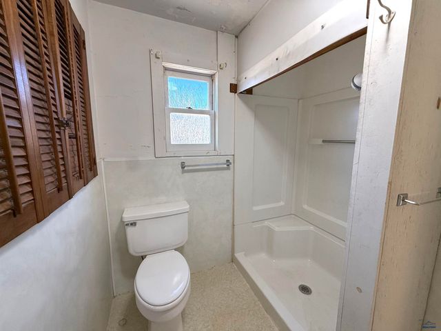 1917 WASHINGTON AV, Hot Springs, SD 57747