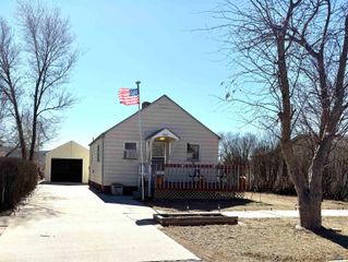 1917 WASHINGTON AV, Hot Springs, SD 57747