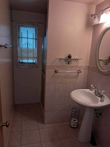 1236 E 85th Street, Chicago, IL 60619