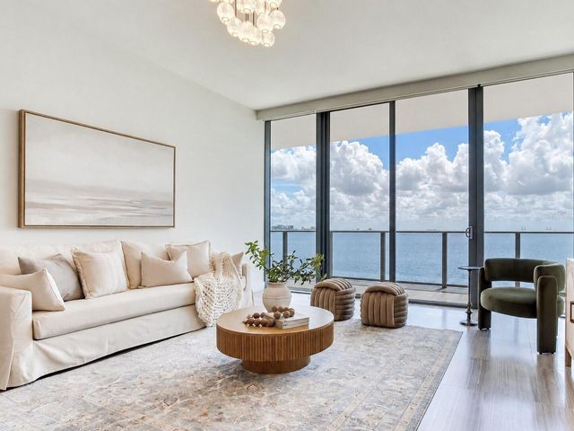3101 W BAYSHORE BOULEVARD 402, Tampa, FL 33629