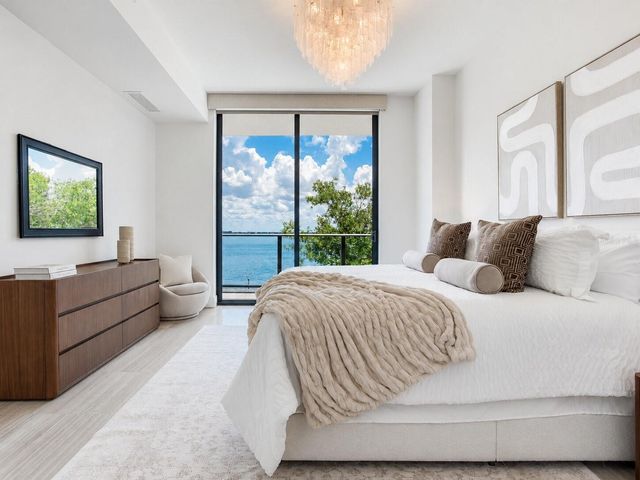3101 W BAYSHORE BOULEVARD 402, Tampa, FL 33629