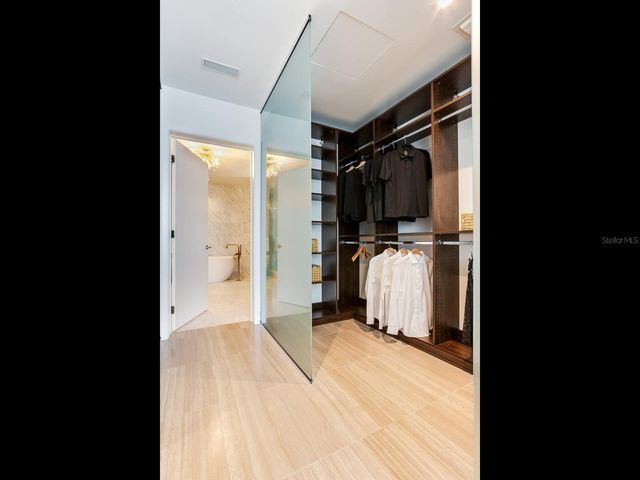 3101 W BAYSHORE BOULEVARD 402, Tampa, FL 33629