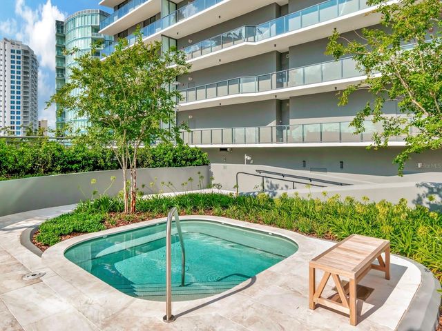3101 W BAYSHORE BOULEVARD 402, Tampa, FL 33629