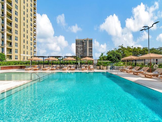 3101 W BAYSHORE BOULEVARD 402, Tampa, FL 33629