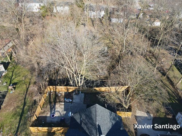 1128 Emerald Avenue, Grand Rapids, MI 49503