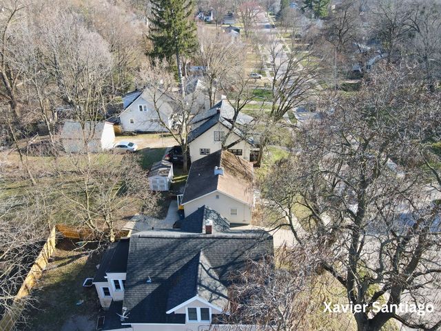 1128 Emerald Avenue, Grand Rapids, MI 49503