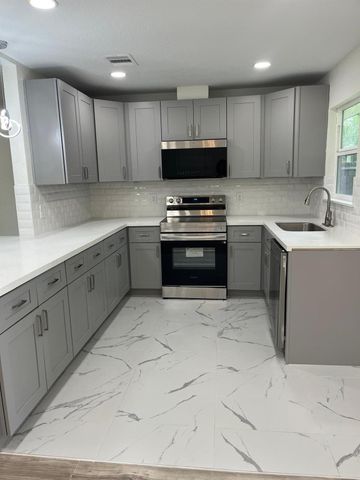 1310 Canterview Drive, Houston, TX 77047