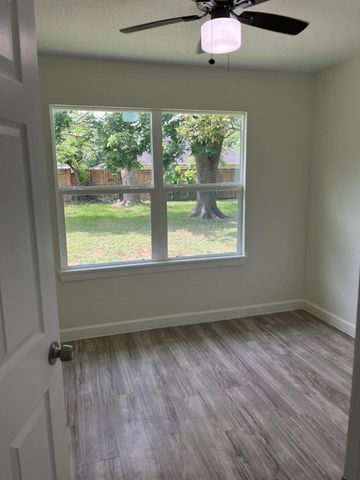 1310 Canterview Drive, Houston, TX 77047