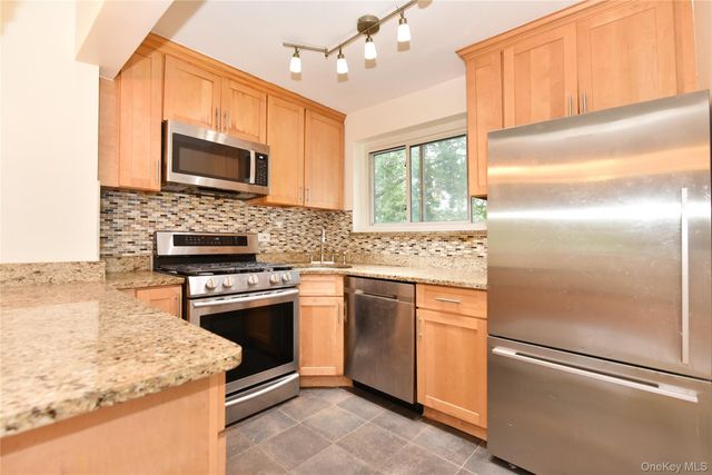 111-05 66th Avenue 2A, Forest Hills, NY 11375