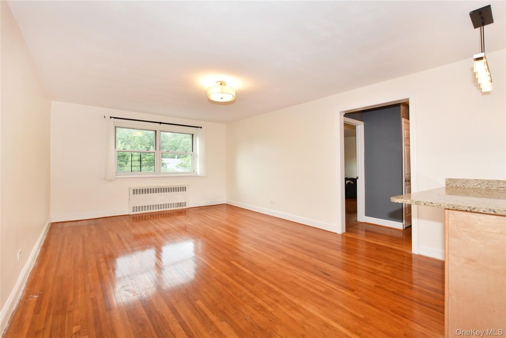 111-05 66th Avenue 2A, Forest Hills, NY 11375 — photo 4