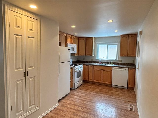 2096 Norton Street, Rochester, NY 14609