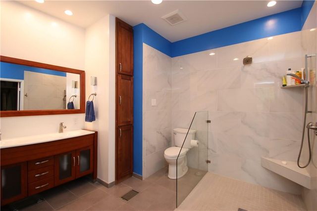 4905 Smokey VLY A, Austin, TX 78731