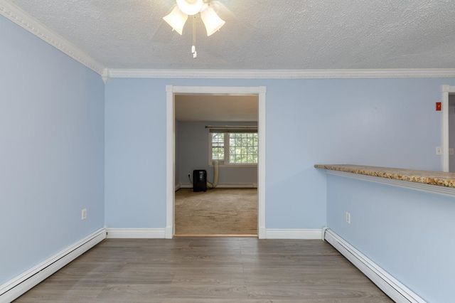 12 Ash Street, Londonderry, NH 03053