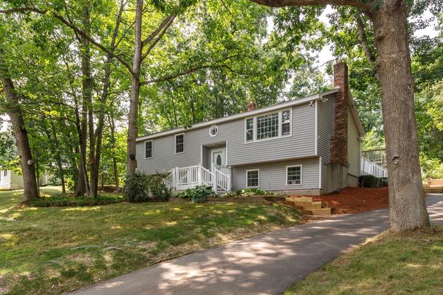 12 Ash Street, Londonderry, NH 03053
