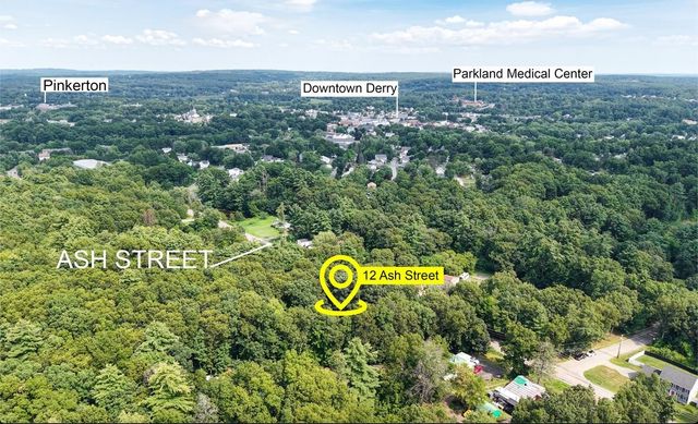 12 Ash Street, Londonderry, NH 03053