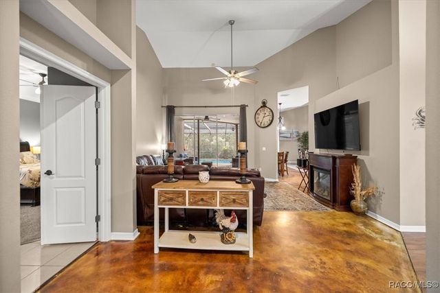 4860 W Angus Drive, Beverly Hills, FL 34465