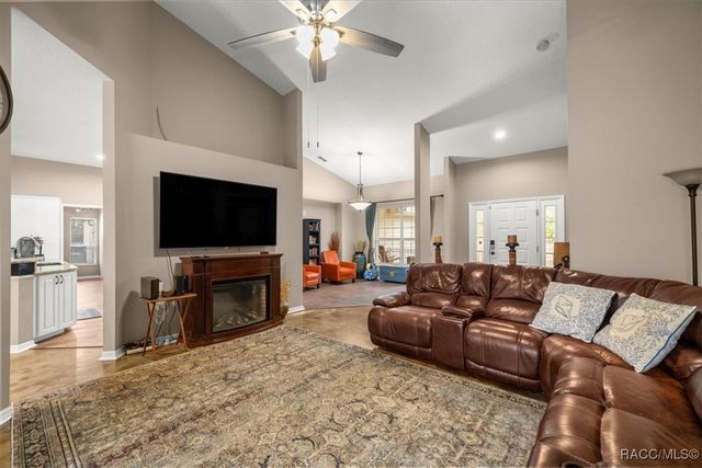 4860 W Angus Drive, Beverly Hills, FL 34465