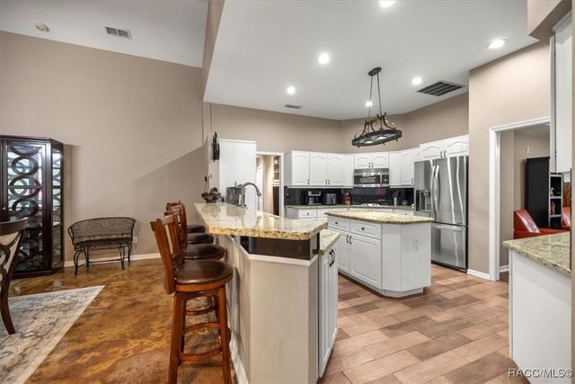 4860 W Angus Drive, Beverly Hills, FL 34465