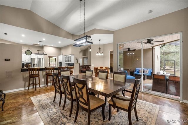 4860 W Angus Drive, Beverly Hills, FL 34465