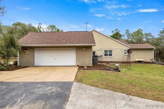 4860 W Angus Drive, Beverly Hills, FL 34465