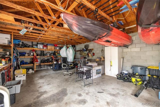 4860 W Angus Drive, Beverly Hills, FL 34465