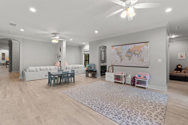 326 Cottonwood Spur, Carthage, TX 75633