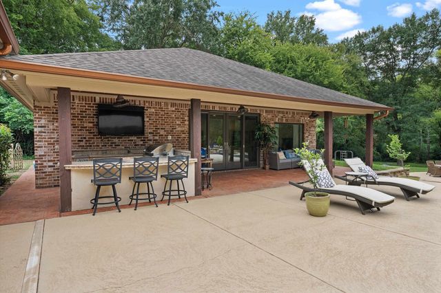 326 Cottonwood Spur, Carthage, TX 75633