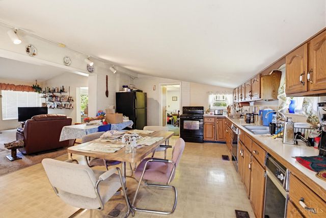 911 Lakeside Drive, Springfield Twp., OH 45231