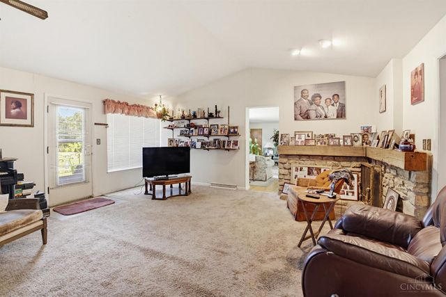 911 Lakeside Drive, Springfield Twp., OH 45231