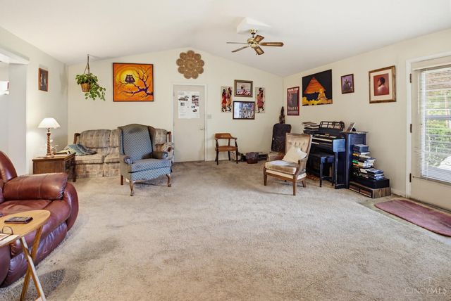 911 Lakeside Drive, Springfield Twp., OH 45231