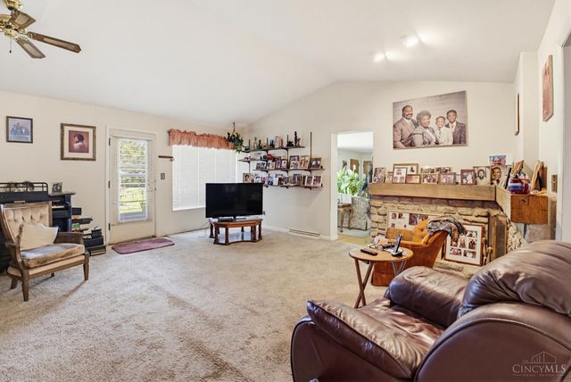 911 Lakeside Drive, Springfield Twp., OH 45231