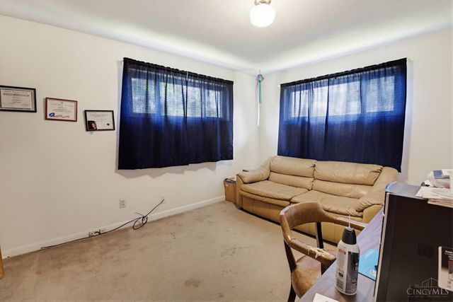 911 Lakeside Drive, Springfield Twp., OH 45231