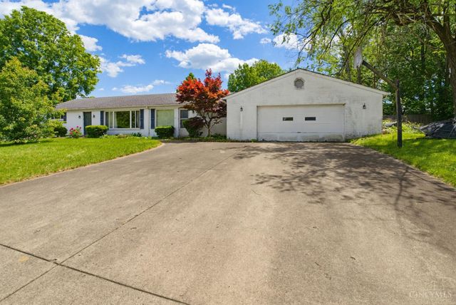 911 Lakeside Drive, Springfield Twp., OH 45231