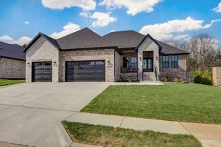 3945 East Woodhue Street, Springfield, MO 65802