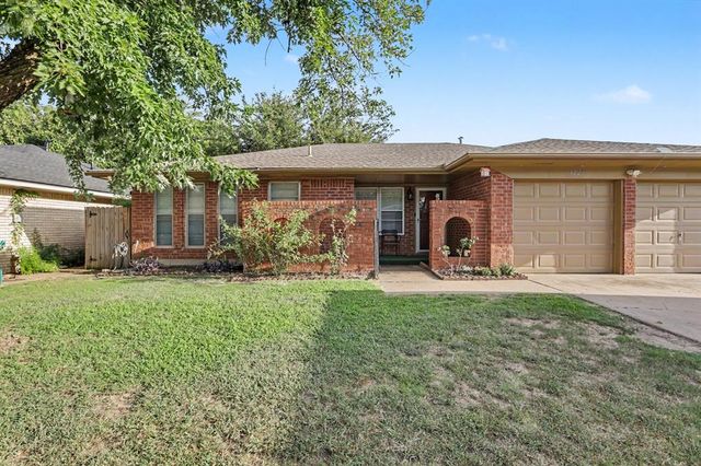 1228 SW 92nd Street, Oklahoma City, OK 73139