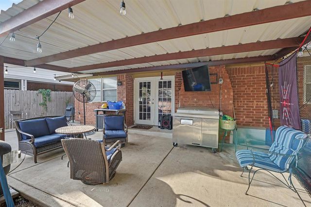 1228 SW 92nd Street, Oklahoma City, OK 73139
