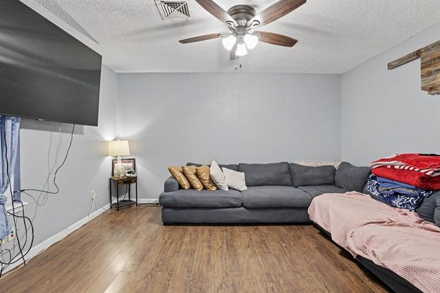 1228 SW 92nd Street, Oklahoma City, OK 73139