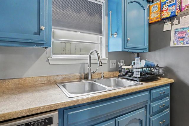1228 SW 92nd Street, Oklahoma City, OK 73139