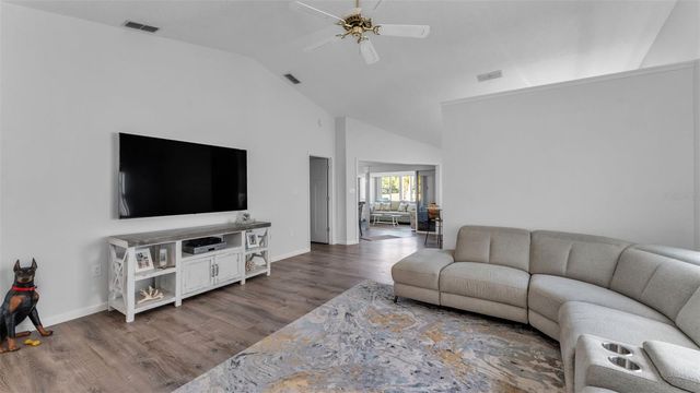 6205 PEACOCK RUN, Lakeland, FL 33809