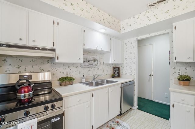 5679 Monroe Street, Unit 319, Sylvania, OH 43560