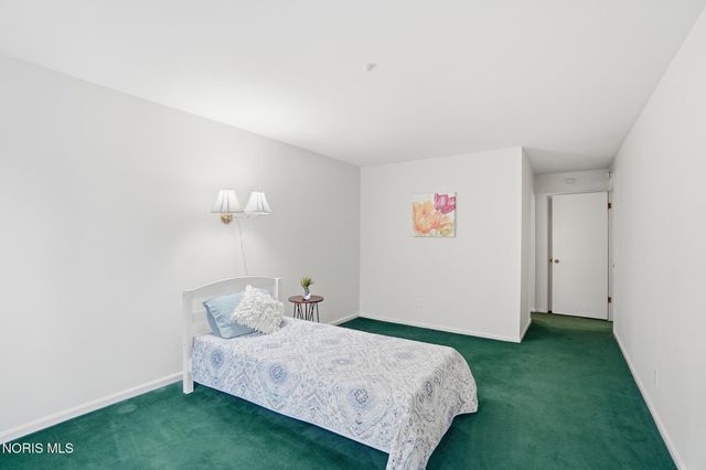 5679 Monroe Street, Unit 319, Sylvania, OH 43560