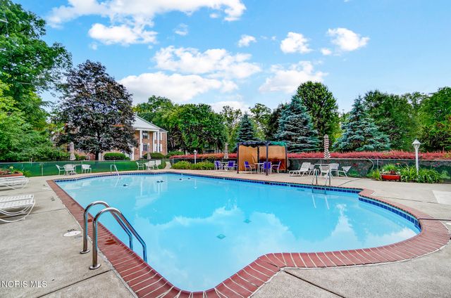 5679 Monroe Street, Unit 319, Sylvania, OH 43560