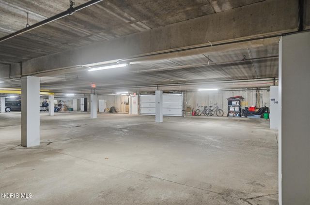 5679 Monroe Street, Unit 319, Sylvania, OH 43560