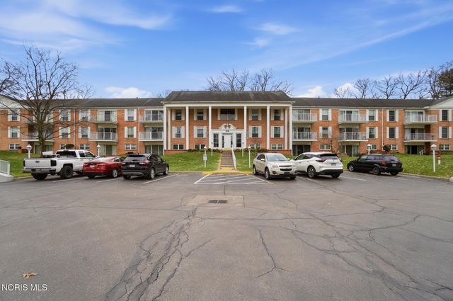 5679 Monroe Street, Unit 319, Sylvania, OH 43560
