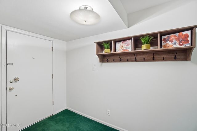 5679 Monroe Street, Unit 319, Sylvania, OH 43560