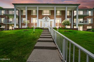 5679 Monroe Street, Unit 319, Sylvania, OH 43560