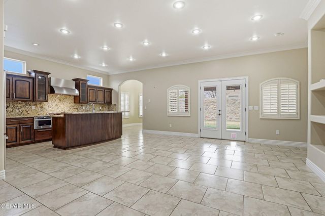 7291 Camino Del Sol Drive, El Paso, TX 79911