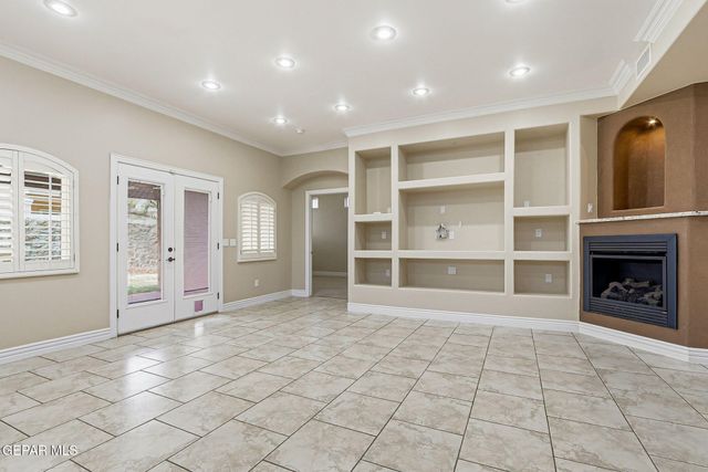 7291 Camino Del Sol Drive, El Paso, TX 79911