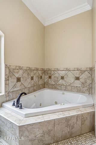 7291 Camino Del Sol Drive, El Paso, TX 79911