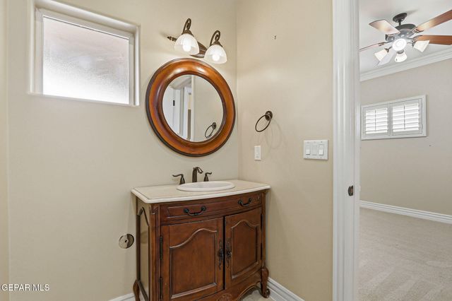 7291 Camino Del Sol Drive, El Paso, TX 79911